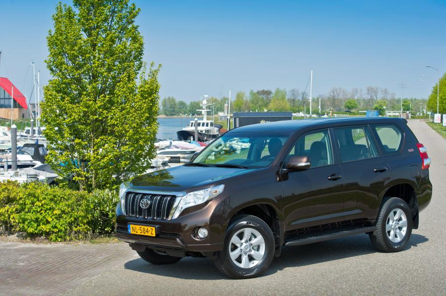  Toyota Land Cruiser Challenger 2017 года  (NL) (фото 9 из 9)